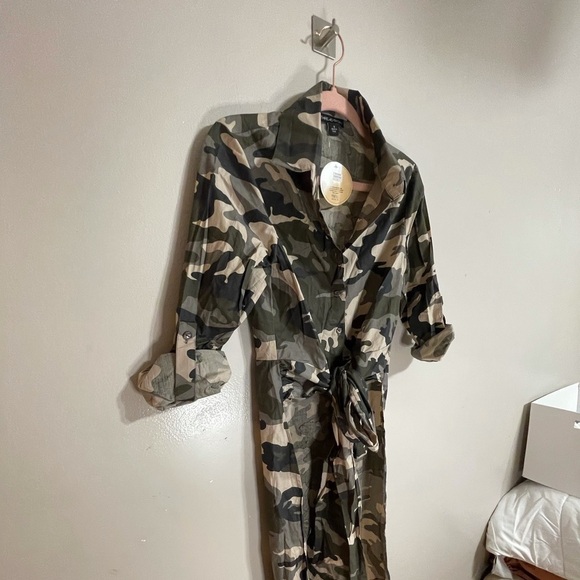 𝅺Thread Story Camoflauge Button Up TOP / BLOUSE NWT - Picture 8 of 14